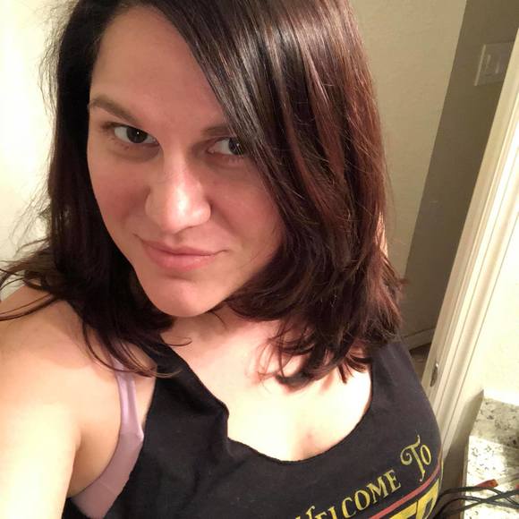 Meet your Posher, Stephanie - Picture 1 of 1